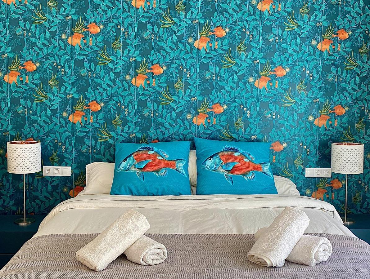 Abbott Apartment - 1 Min From The Beach - 100M2 - Sleeps 8 Сиджес Экстерьер фото
