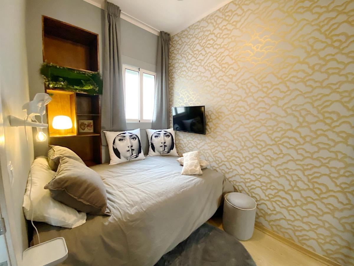 Abbott Apartment - 1 Min From The Beach - 100M2 - Sleeps 8 Сиджес Экстерьер фото